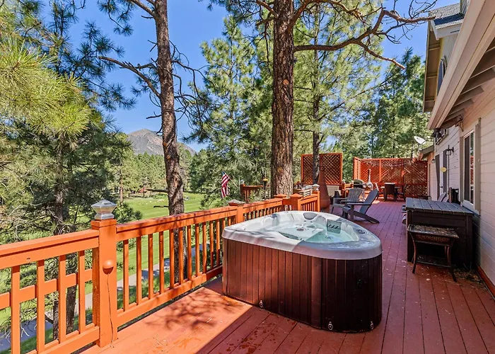 Holiday home Ace - A Hole In One Right On The Golf Course Hot Tub Mt Views Pines