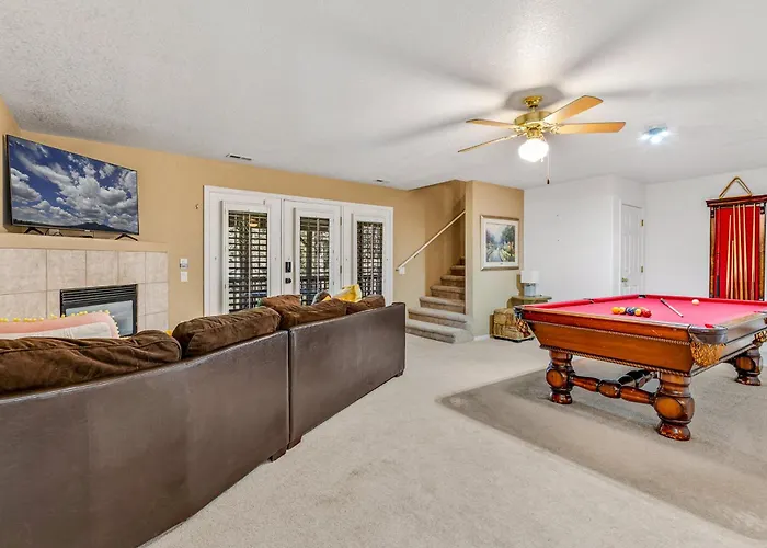 Holiday home Ace - A Hole In One Right On The Golf Course Hot Tub Mt Views Pines Flagstaff