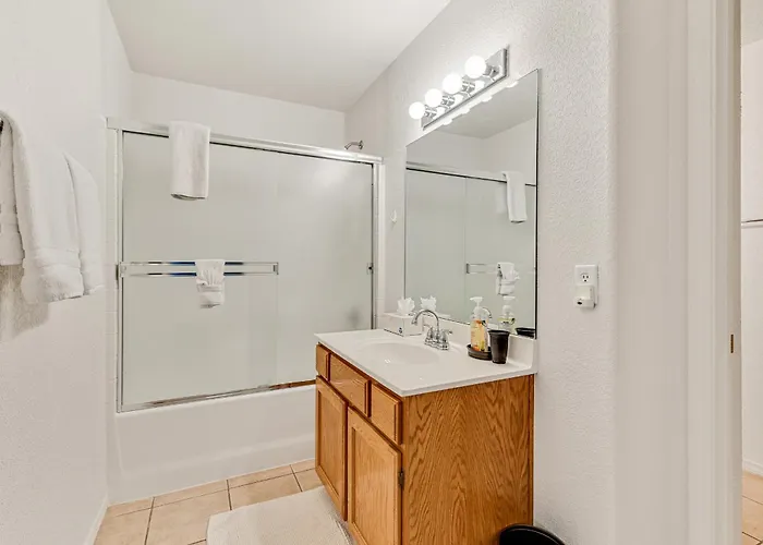 Holiday home Ace - A Hole In One Right On The Golf Course Hot Tub Mt Views Pines Flagstaff