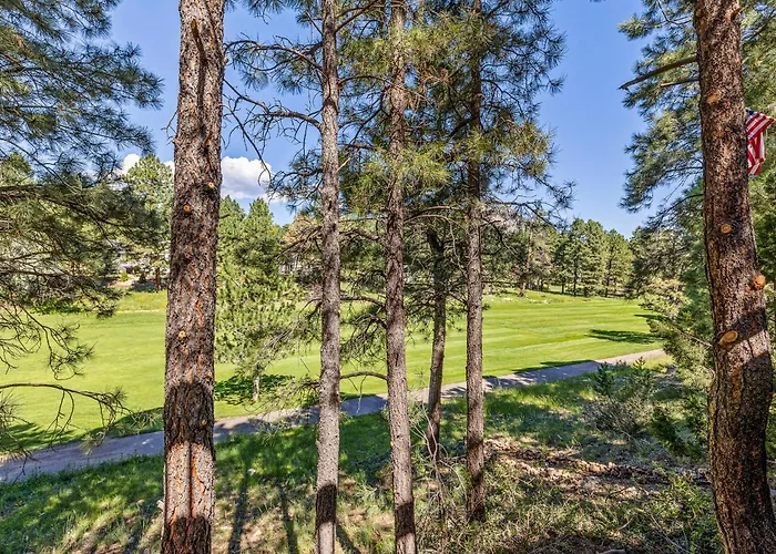 Holiday home Ace - A Hole In One Right On The Golf Course Hot Tub Mt Views Pines